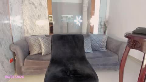 mafearias23 online show from February 6, 2:22 pm