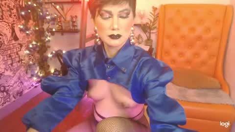 MagnificentlyDEVILQueen online show from May 9, 8:43 am
