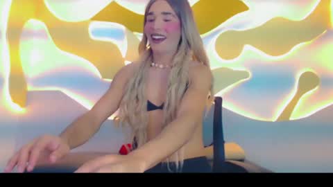 maitecandyxx online show from June 14, 4:25 am