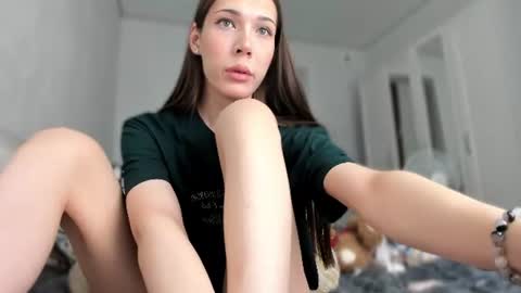 Mariam  online show from August 6, 11:45 pm