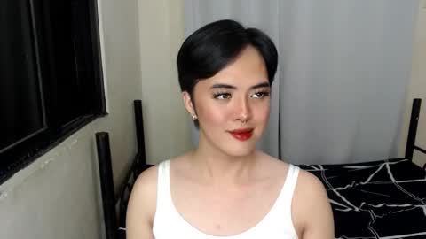 Snapshot of marikosue01 chatting on February 12, 4:00 pm marikosue online show from February 12, 4:00 pm