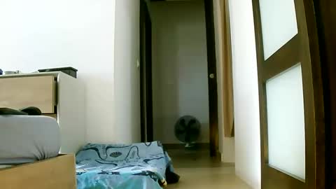 Play with me I obey I promise  online show from October 5, 11:44 am