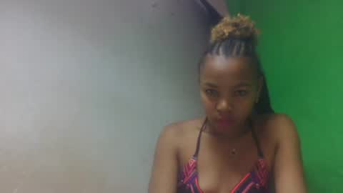 mbotyfeliciaa online show from November 17, 10:15 am