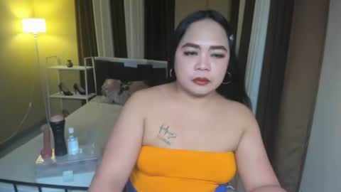 melayfoxx online show from May 3, 8:08 am