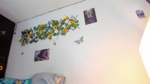 Princess Mensia online show from April 27, 12:58 pm