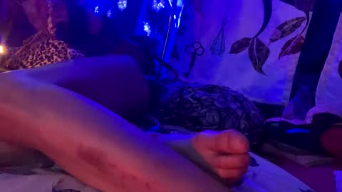 Snapshot of merelyalover chatting on February 12, 10:03 am gurlnips online show from February 12, 10:03 am