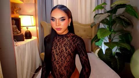 myka online show from November 12, 1:10 pm