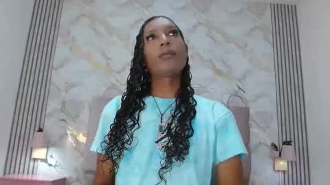Mia Hiills online show from June 9, 12:48 pm
