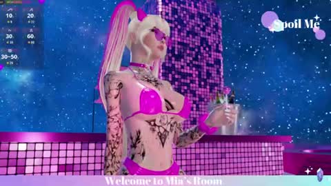Mia online show from July 20, 6:21 pm