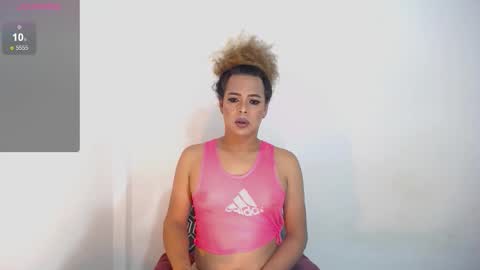 ---Mia--- online show from January 7, 3:32 am