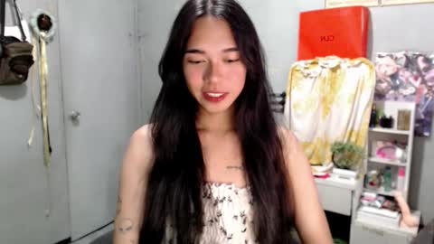 Mia online show from March 16, 5:27 pm