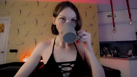 Milena Hardy online show from December 28, 5:12 am