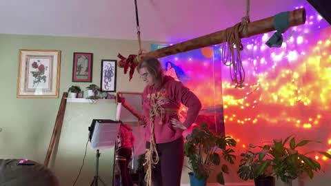 Miranda Flowers online show from March 16, 9:40 pm