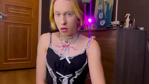 Anya online show from May 8, 4:47 pm