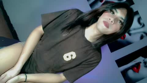 miss_bella69 online show from June 14, 4:03 am