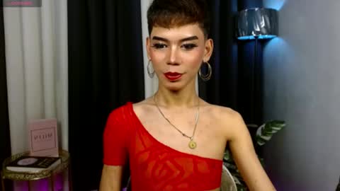 Stella online show from September 19, 5:08 pm