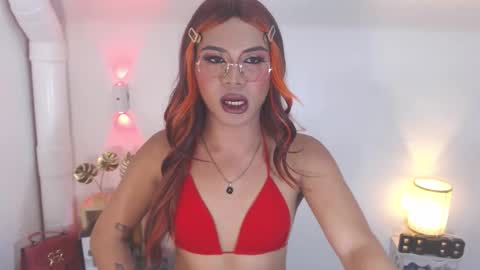 misstrishontop online show from September 11, 7:27 am