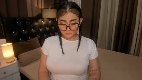 Snapshot of monstrouscockdivaontop chatting on December 16, 8:41 am Ruthie online show from December 16, 8:41 am