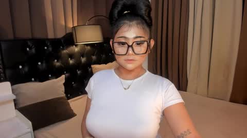 Snapshot of monstrouscockdivaontop chatting on January 19, 6:00 pm Ruthie online show from January 19, 6:00 pm