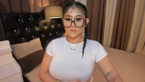 Snapshot of monstrouscockdivaontop chatting on January 23, 6:56 pm Ruthie online show from January 23, 6:56 pm