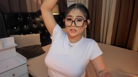 Snapshot of monstrouscockdivaontop chatting on January 28, 5:14 pm Ruthie online show from January 28, 5:14 pm