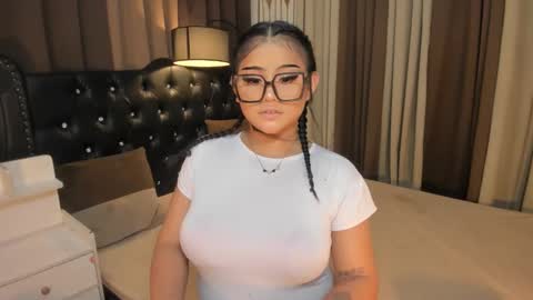 Snapshot of monstrouscockdivaontop chatting on March 6, 7:06 pm Ruthie online show from March 6, 7:06 pm