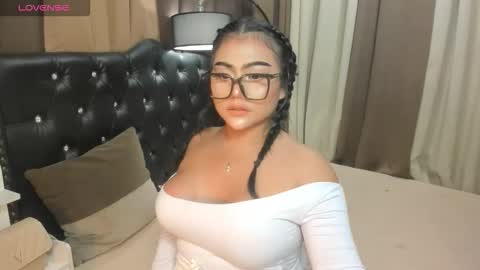 Snapshot of monstrouscockdivaontop chatting on September 19, 4:46 pm Ruthie online show from September 19, 4:46 pm