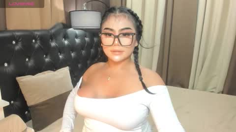 Snapshot of monstrouscockdivaontop chatting on September 23, 12:05 am Ruthie online show from September 23, 12:05 am