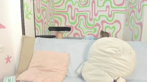 moraazul online show from June 25, 2:42 am