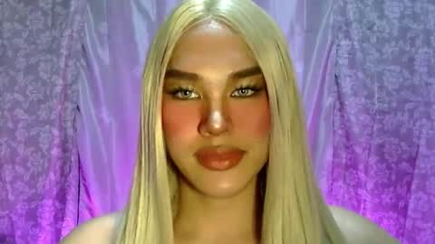 Ms. Morgana online show from February 6, 11:27 am