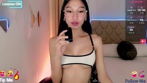   please follow me guyss online show from March 3, 12:34 am