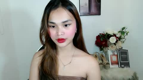 ELISE online show from February 10, 2:02 pm