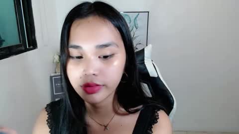 ELISE online show from April 29, 5:30 pm