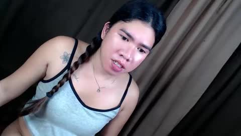 naughtywildvenice online show from May 5, 5:24 am