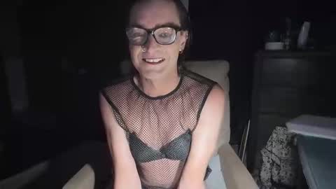 Hi Im CJ online show from January 10, 10:32 am