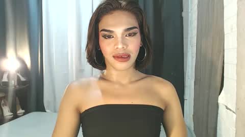 neomi online show from November 23, 9:22 am