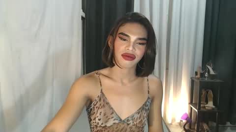 neomi online show from January 13, 7:11 pm