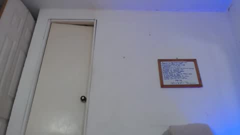 Snapshot of nico_hoot chatting on February 23, 9:22 am sammy hoot online show from February 23, 9:22 am