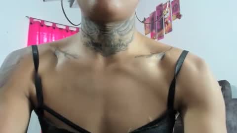 Snapshot of nico_hoot chatting on October 26, 6:15 pm sammy hoot online show from October 26, 6:15 pm