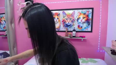 nicol_grey1302 online show from March 11, 3:32 am