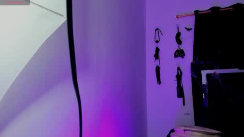 Nicol online show from October 29, 3:15 am