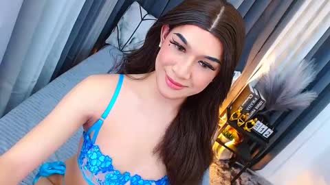 Nicole online show from January 13, 2:18 am