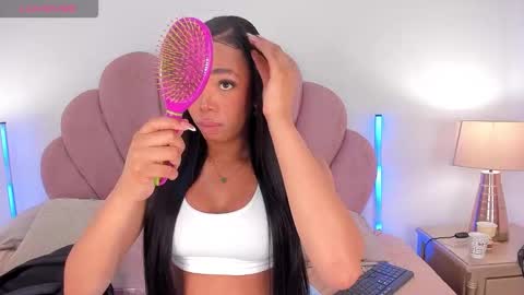 NICOLE online show from February 12, 1:28 pm