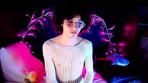 Noah Xtar online show from October 8, 8:49 am