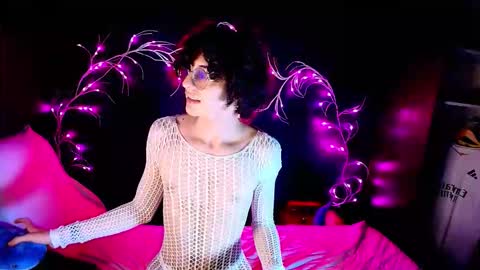 Noah Xtar online show from October 9, 11:00 am