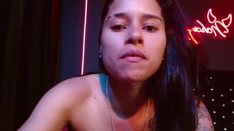 Noha Thomson online show from March 8, 2:15 am