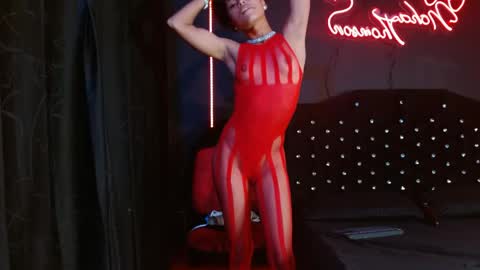 Noha Thomson online show from April 27, 11:58 pm