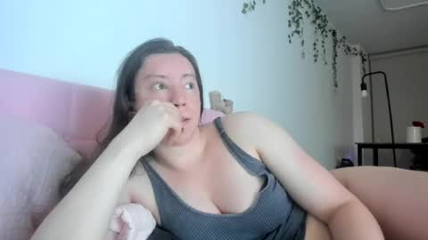 Emily snow online show from July 20, 1:42 am