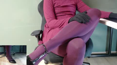 Pantyhose-feet-lover online show from March 2, 8:16 pm