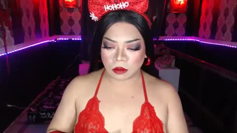 Snapshot of olivia_barda chatting on December 25, 4:44 am OLIVIA online show from December 25, 4:44 am